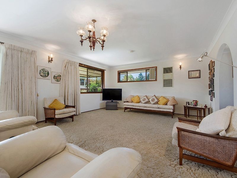 50 Volante Crescent, Mermaid Waters QLD 4218