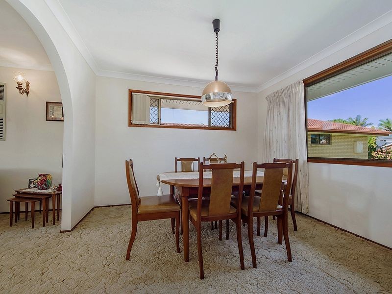 50 Volante Crescent, Mermaid Waters QLD 4218