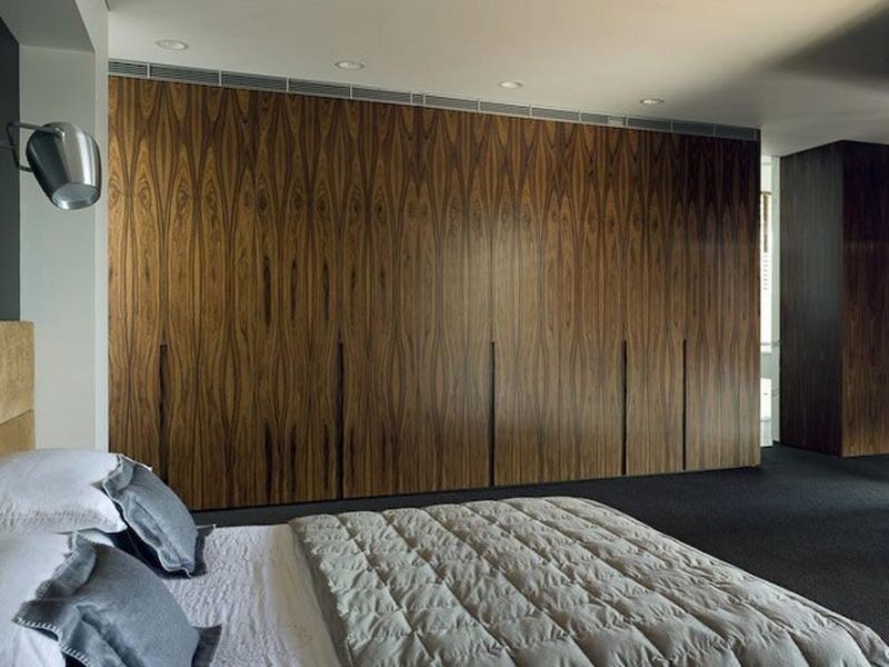 11 Holland Court, Broadbeach Waters QLD 4218