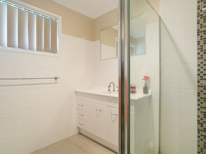 61 Volante Crescent, Mermaid Waters QLD 4218