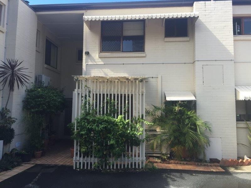 Unit 6/16 Elizabeth Avenue, Broadbeach QLD 4218