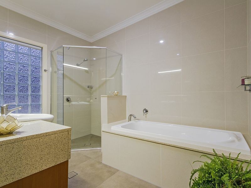 23 Corvus Way  ‘The Gallery’, Robina QLD 4226