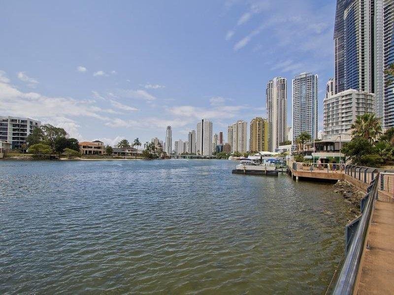 1102/4 Wahroonga Place, Surfers Paradise QLD 4217