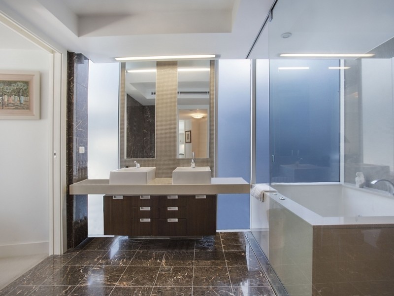 2/59-61 Broadbeach Boulevard, Broadbeach QLD 4218