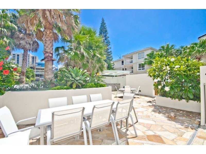 2/59-61 Broadbeach Boulevard, Broadbeach QLD 4218