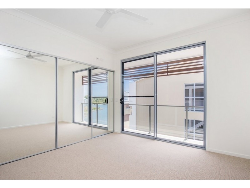 Villa 35/3028 The Boulevard, Carrara QLD 4211