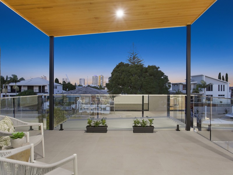 22 Key West, Broadbeach Waters QLD 4218