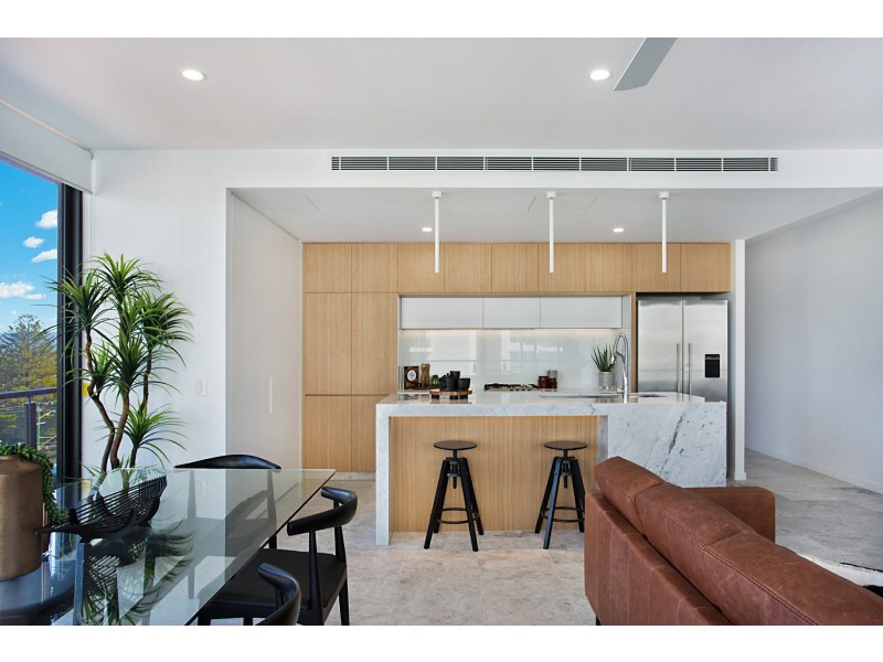 95 Old Burleigh Road, Broadbeach QLD 4218