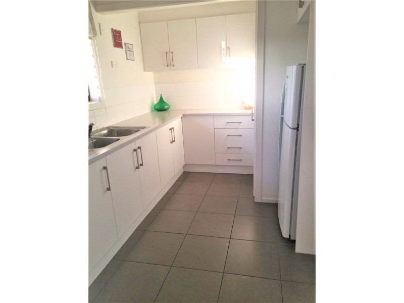 333 Adina Avenue, Bilinga QLD 4225