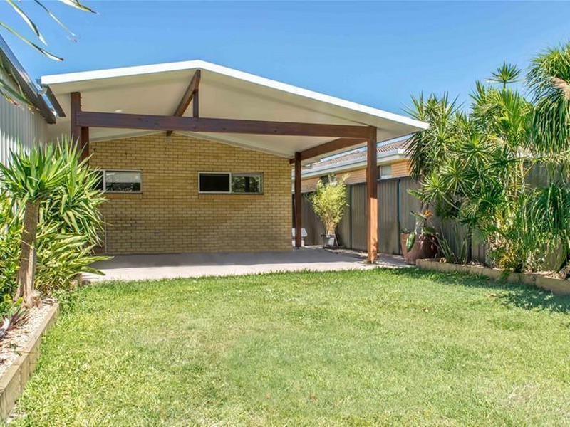 24 Leyte Avenue, Palm Beach QLD 4221