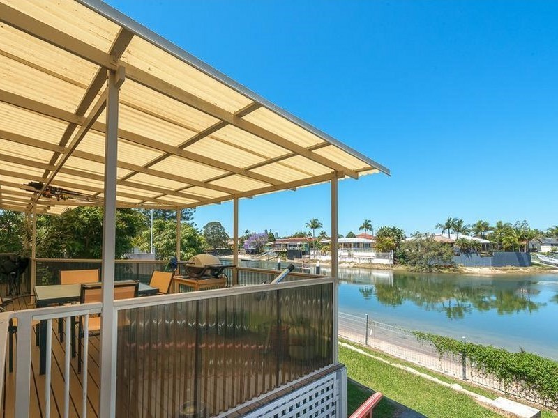 120 Salerno Street, Surfers Paradise QLD 4217