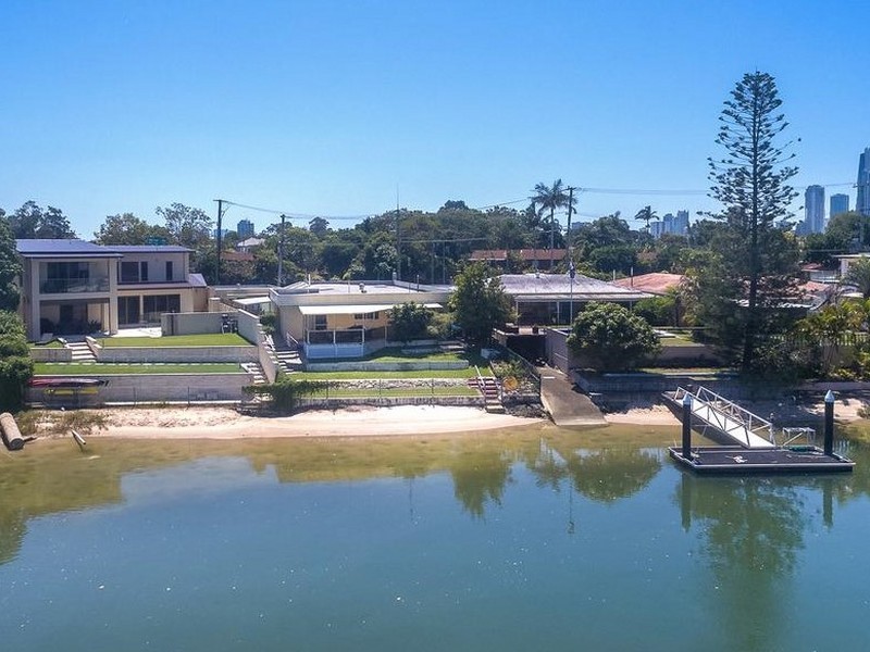 120 Salerno Street, Surfers Paradise QLD 4217