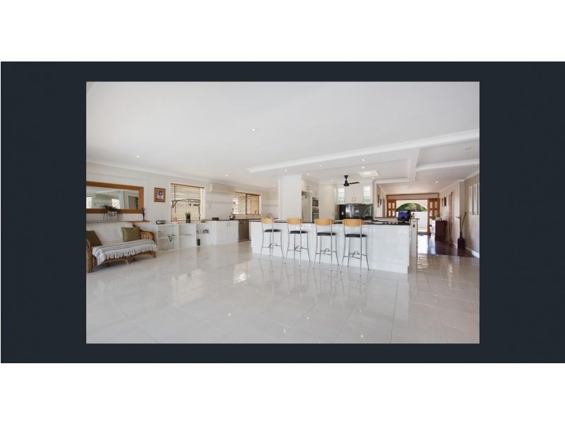 62 Gibraltar Drive, Isle Of Capri QLD 4217