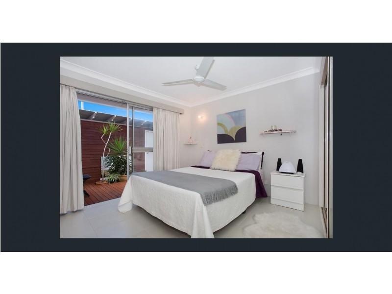62 Gibraltar Drive, Isle Of Capri QLD 4217