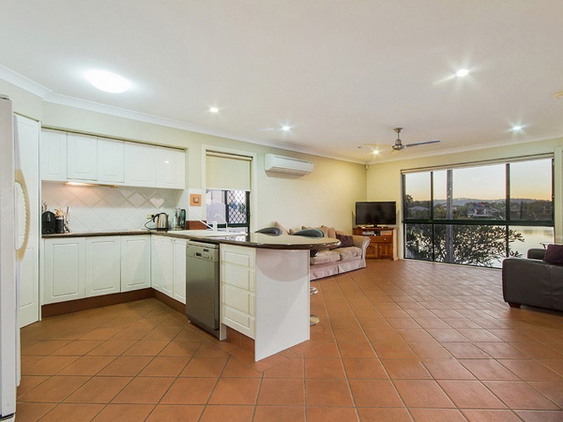 12 Port Jackson Boulevard, Clear Island Waters QLD 4226