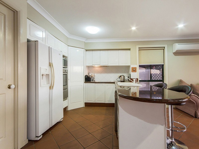 12 Port Jackson Boulevard, Clear Island Waters QLD 4226