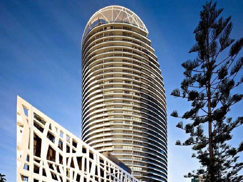 21/1 Oracle Boulevard Tower One, Broadbeach QLD 4218