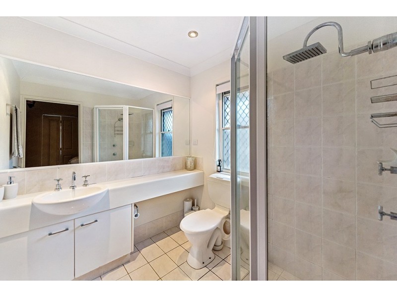 1/33 Thornleigh Crescent, Varsity Lakes QLD 4227