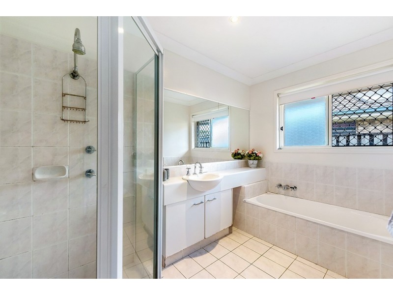 1/33 Thornleigh Crescent, Varsity Lakes QLD 4227