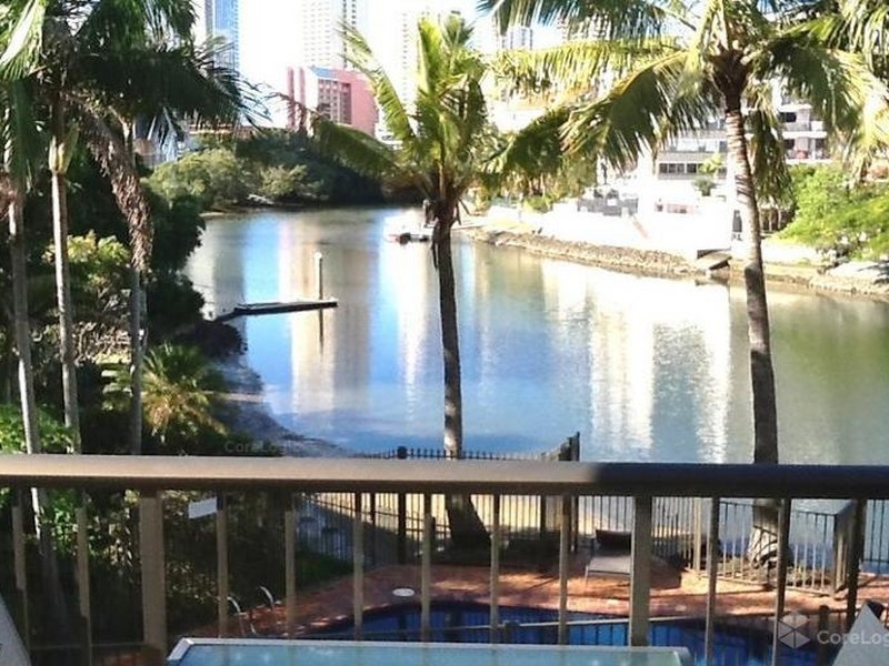 102/21 Peninsular Drive, Surfers Paradise QLD 4217