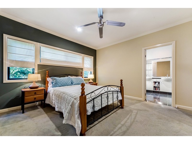 2/46 Dawn Parade, Miami QLD 4220