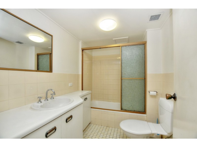 6/22 Wharf Road, Surfers Paradise QLD 4217
