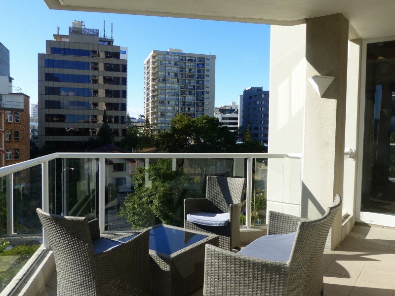 3/20 Riverview Parade, Surfers Paradise QLD 4217