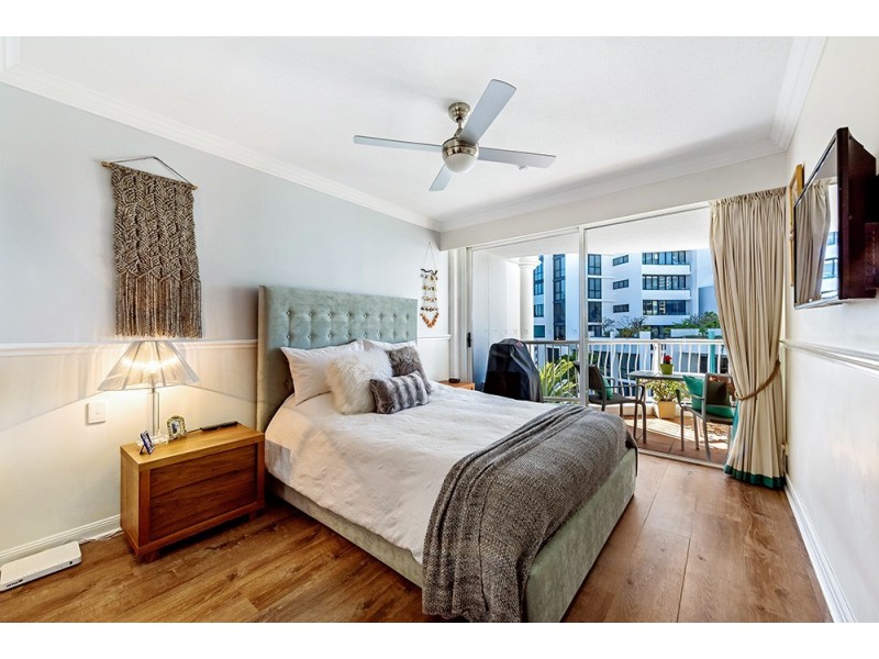 Broadbeach QLD 4218
