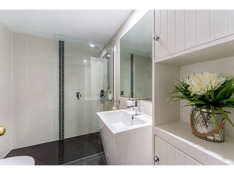 Broadbeach QLD 4218