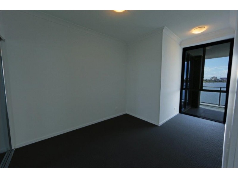 1105/397 Christine Avenue, Varsity Lakes QLD 4227