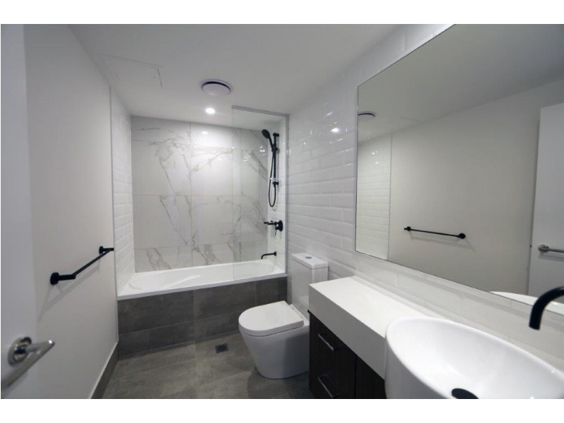 1105/397 Christine Avenue, Varsity Lakes QLD 4227