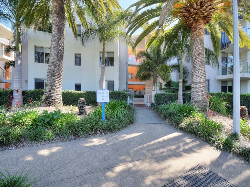 635/64-68 Sickle Avenue, Hope Island QLD 4212