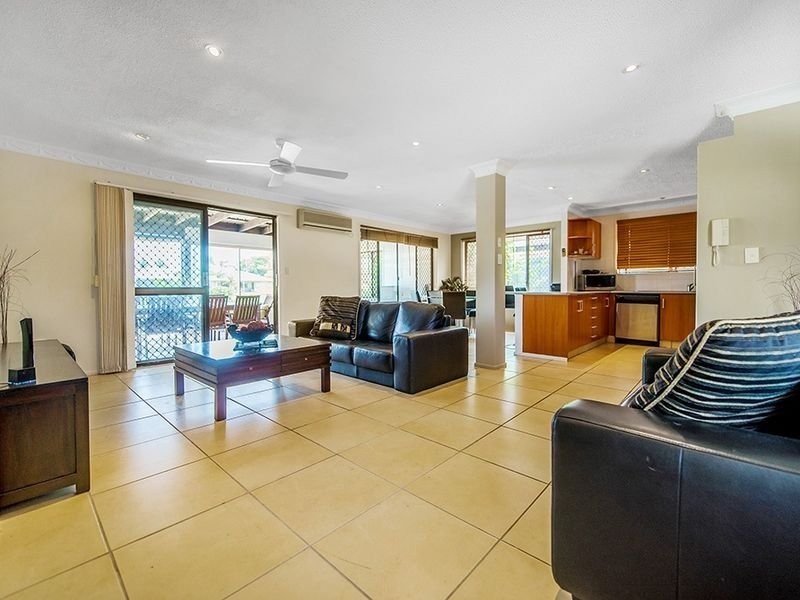 18 Coobowie Street, Broadbeach Waters QLD 4218