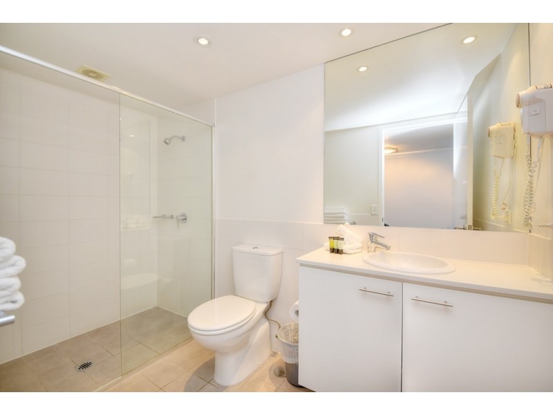 2201/33 T E Peters Drive, Broadbeach Waters QLD 4218