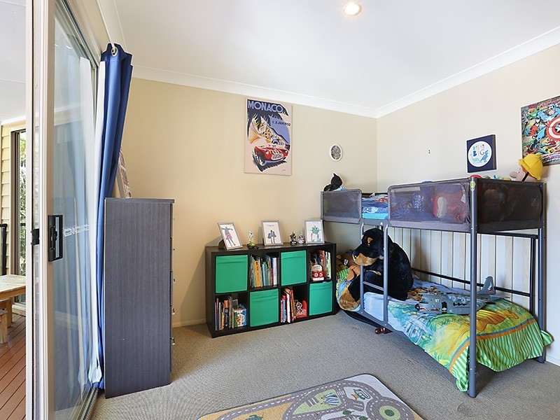 64 Doubleview Drive, Elanora QLD 4221