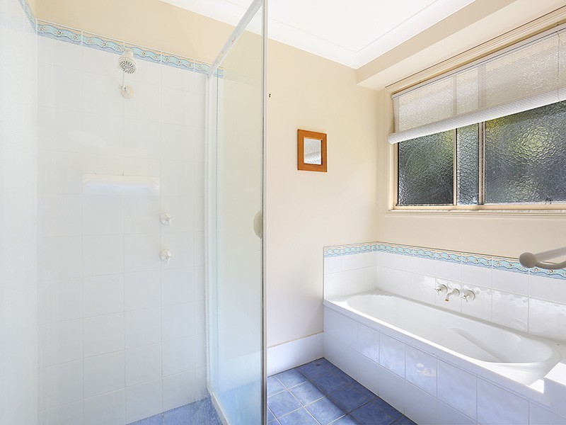 64 Doubleview Drive, Elanora QLD 4221