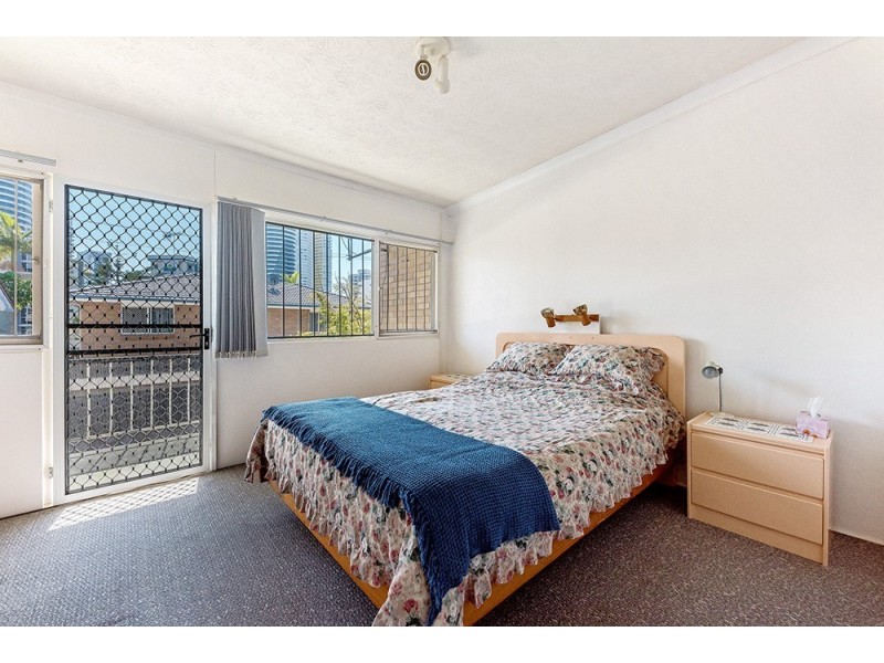 12/15-17 George Avenue, Broadbeach QLD 4218