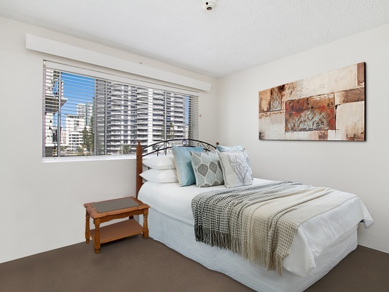 6/69 Garfield Terrace, Surfers Paradise QLD 4217