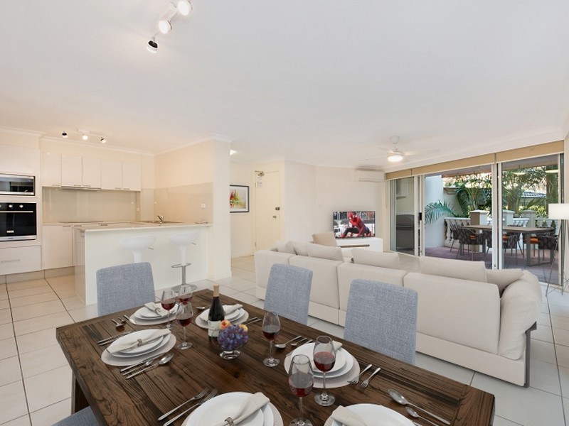 16/122-130 Old Burleigh Road, Broadbeach QLD 4218