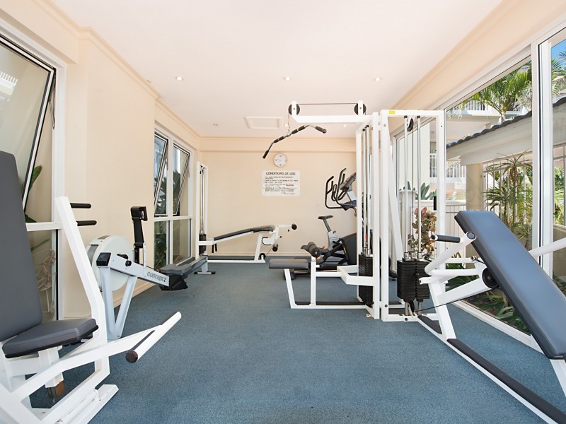 16/122-130 Old Burleigh Road, Broadbeach QLD 4218