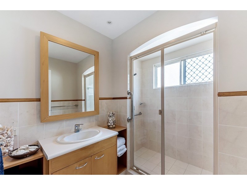 6/272 Ashmore Road, Benowa QLD 4217