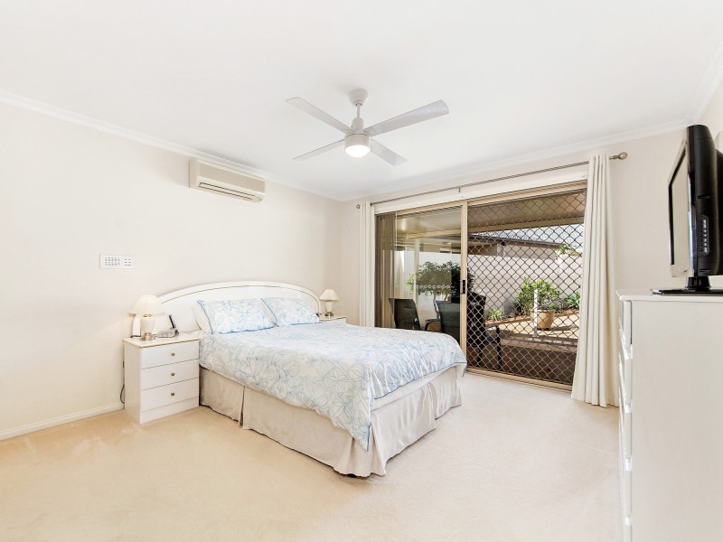 37 Martingale Circuit, Clear Island Waters QLD 4226