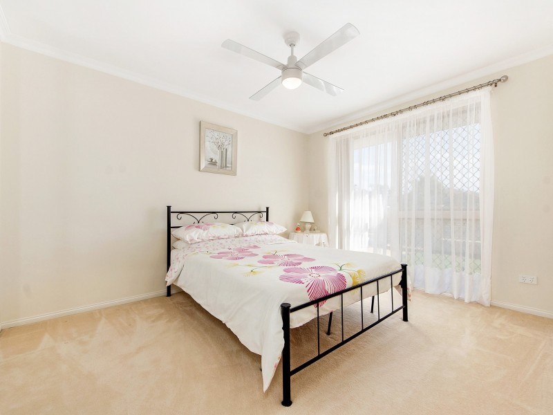 37 Martingale Circuit, Clear Island Waters QLD 4226