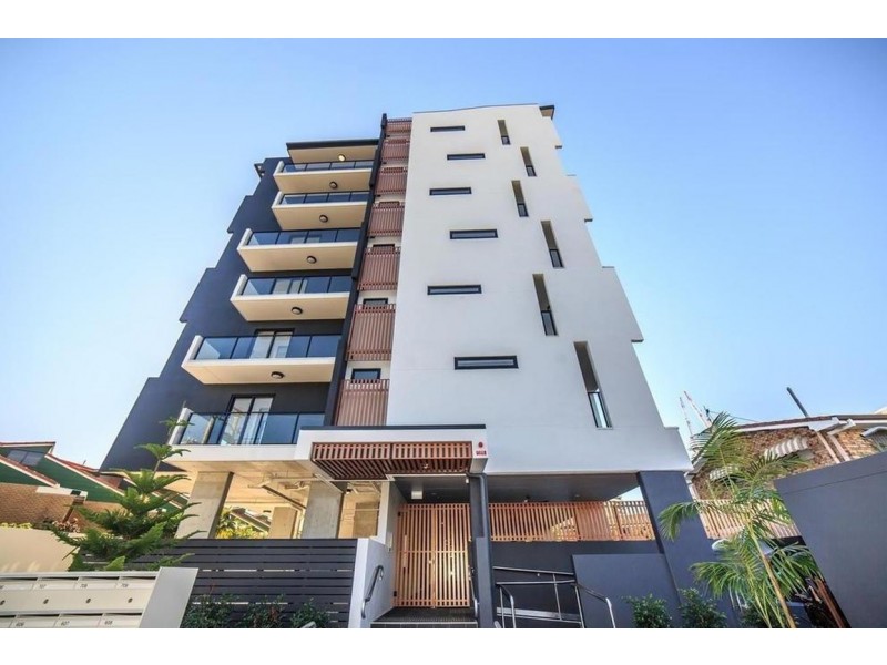 203/9 Hooker Boulevard, Broadbeach QLD 4218