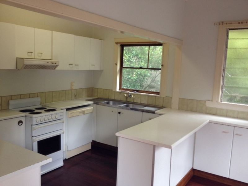 25 Second Avenue, Broadbeach QLD 4218