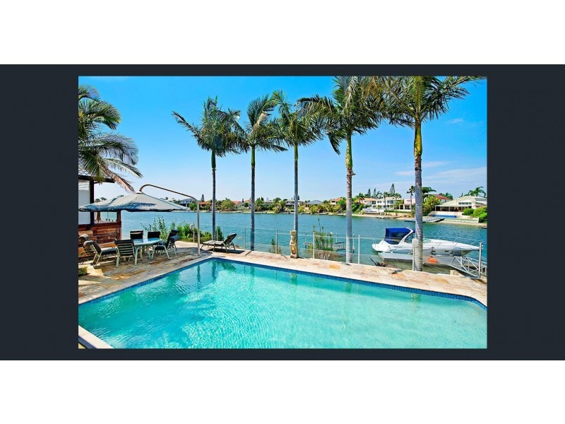 74 Edinburgh Road, Benowa Waters QLD 4217