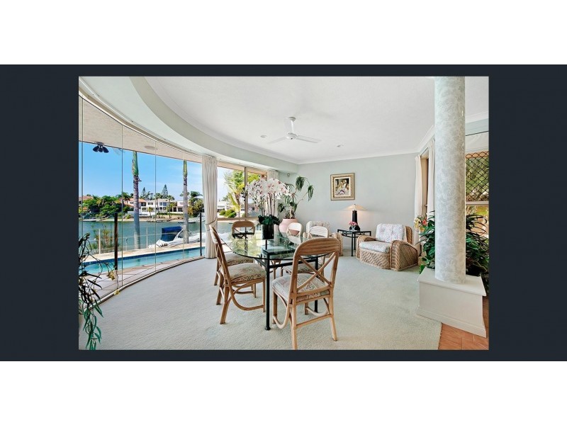 74 Edinburgh Road, Benowa Waters QLD 4217