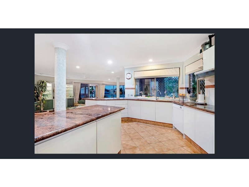 74 Edinburgh Road, Benowa Waters QLD 4217