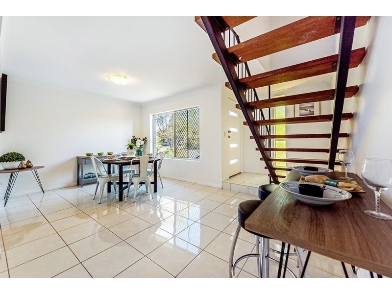 6/6 Duet Drive, Mermaid Waters QLD 4218