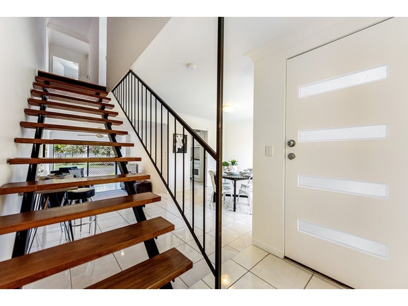 6/6 Duet Drive, Mermaid Waters QLD 4218